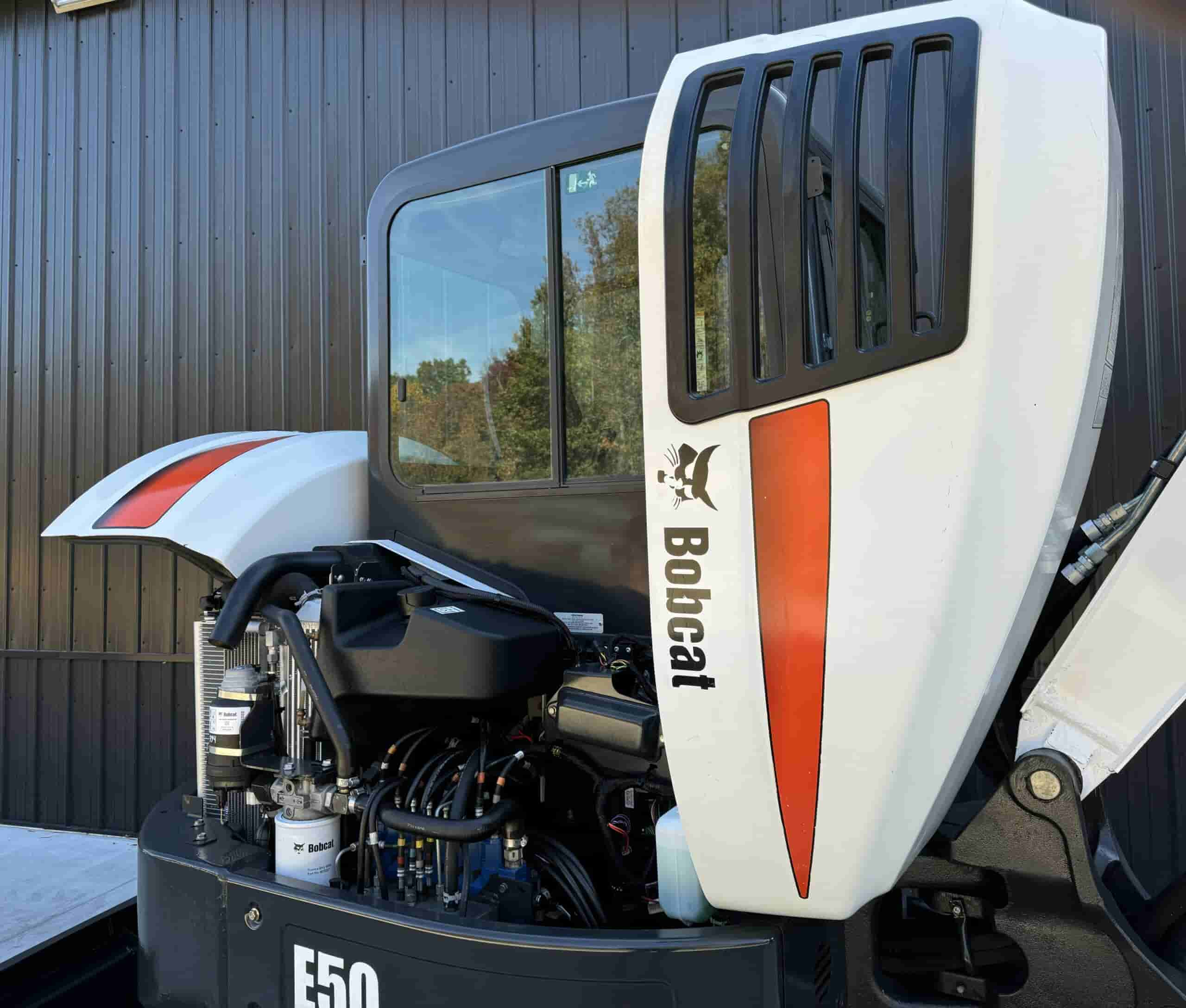 2016 BOBCAT E50
